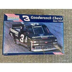 Monogram 3 Goodwrench Chevy Race Truck 1:24 Scale Model Mike Skinner 1996 NASCAR